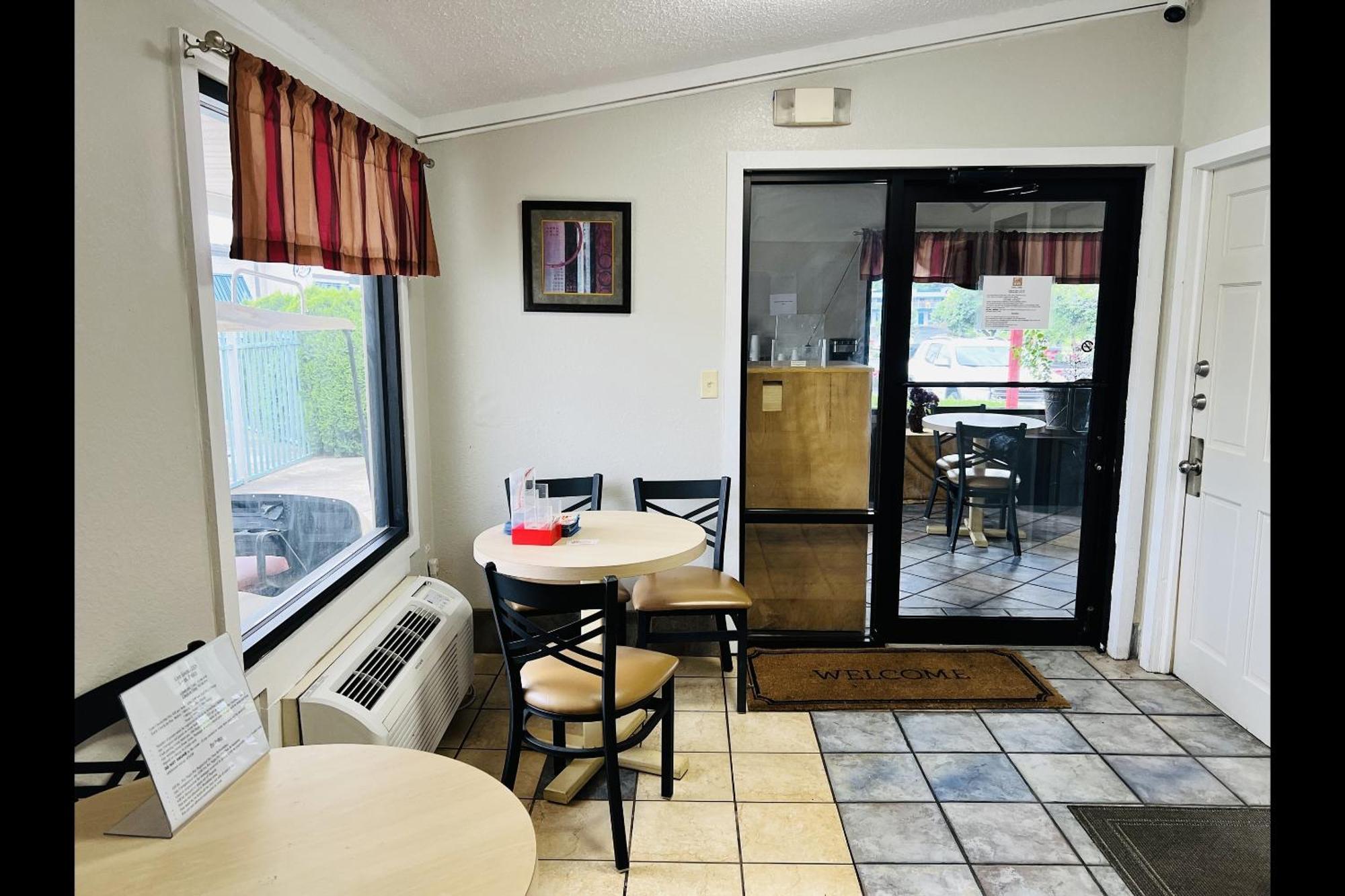Cozy Garden Inn By Oyo Hwy 40 Richmond Exteriér fotografie