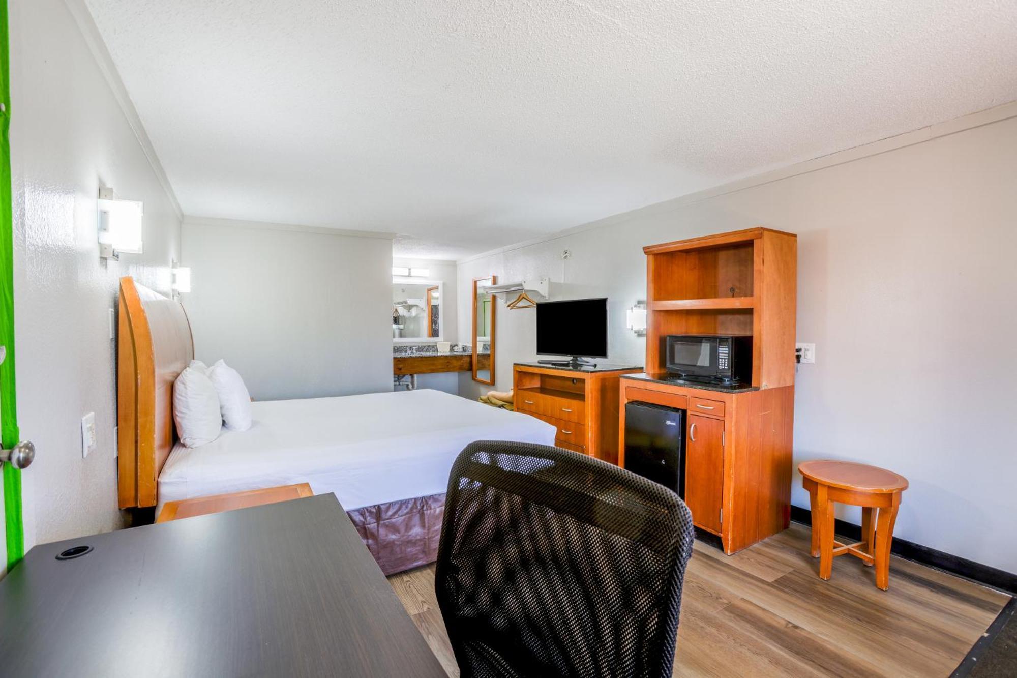 Cozy Garden Inn By Oyo Hwy 40 Richmond Exteriér fotografie